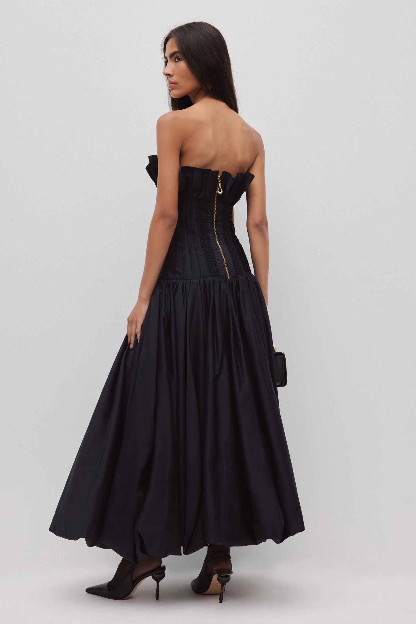 Ivy Bubble Hem Gown in Black