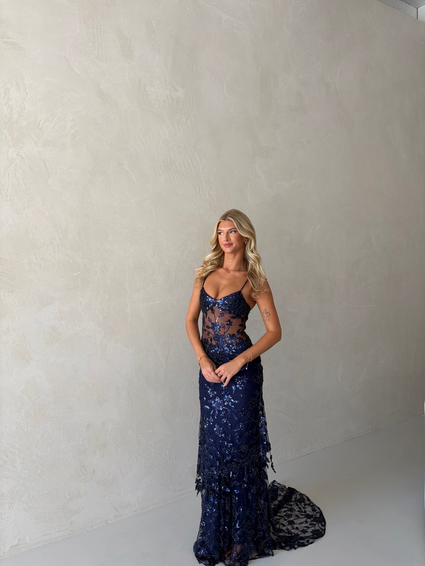 Delilah Maxi in Navy