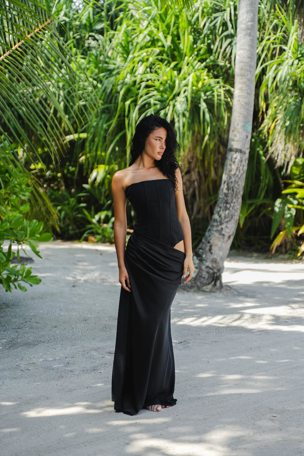 Huxley Gown In Black